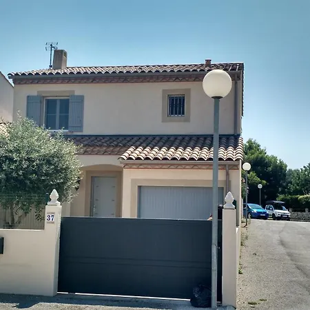 Villa Maison Avec Beaucoup De Caracteres *