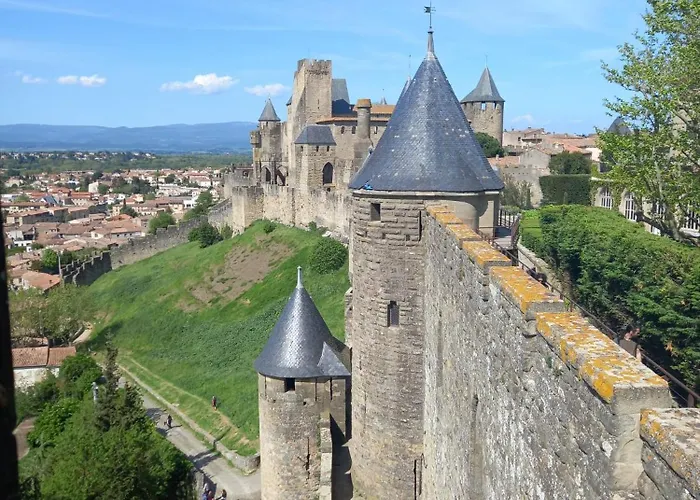 Villa Maison Avec Beaucoup De Caracteres Bages (Aude)